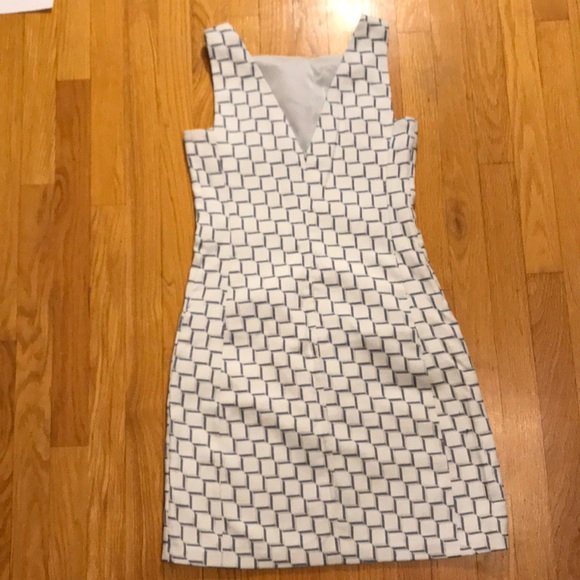 Theory Dress - Picture 5 of 5